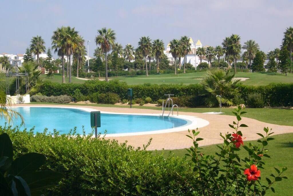 Apartamento en Playa del Infante  Rota Exterior foto